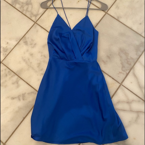 Lovers + Friends  MARGE DEEP V DRESS - Picture 3 of 4